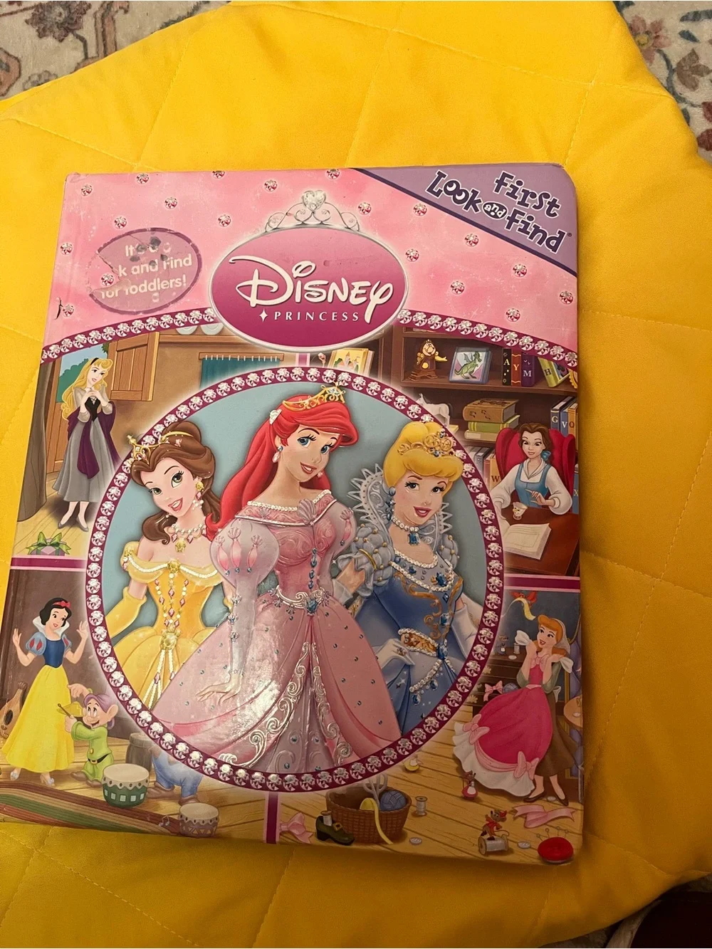 Disney Princess Look and Find Activity Book Pink Cover